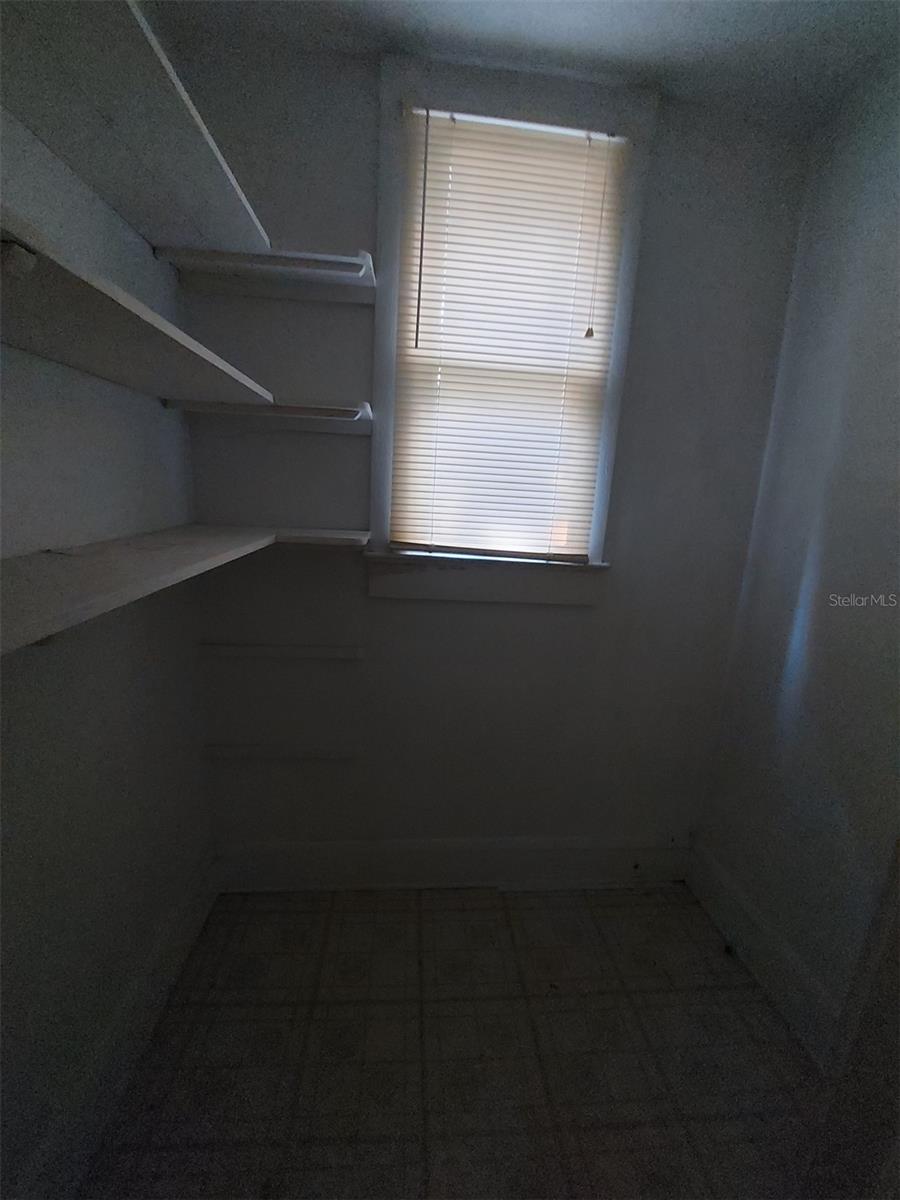 Image 20 of 58 For 251 Blue Lake Avenue