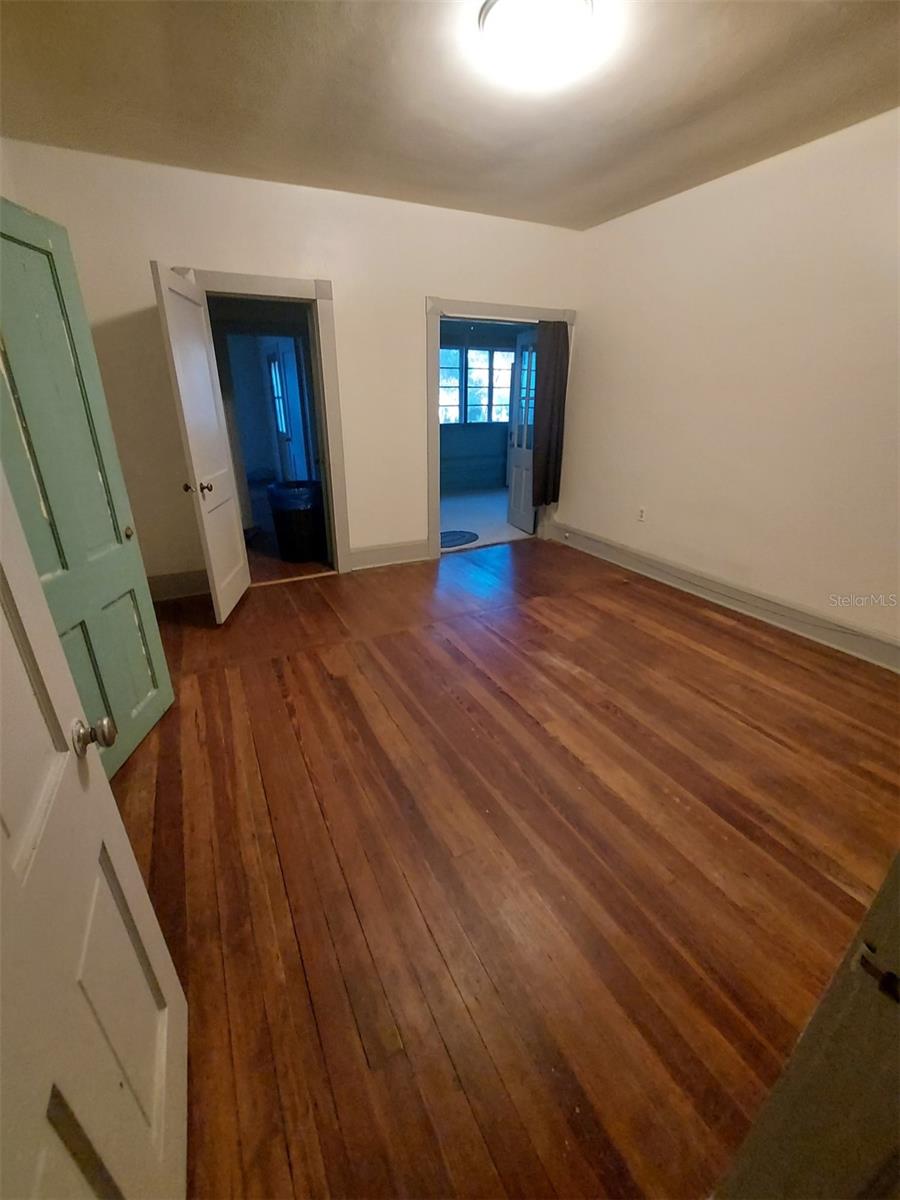 Image 27 of 58 For 251 Blue Lake Avenue