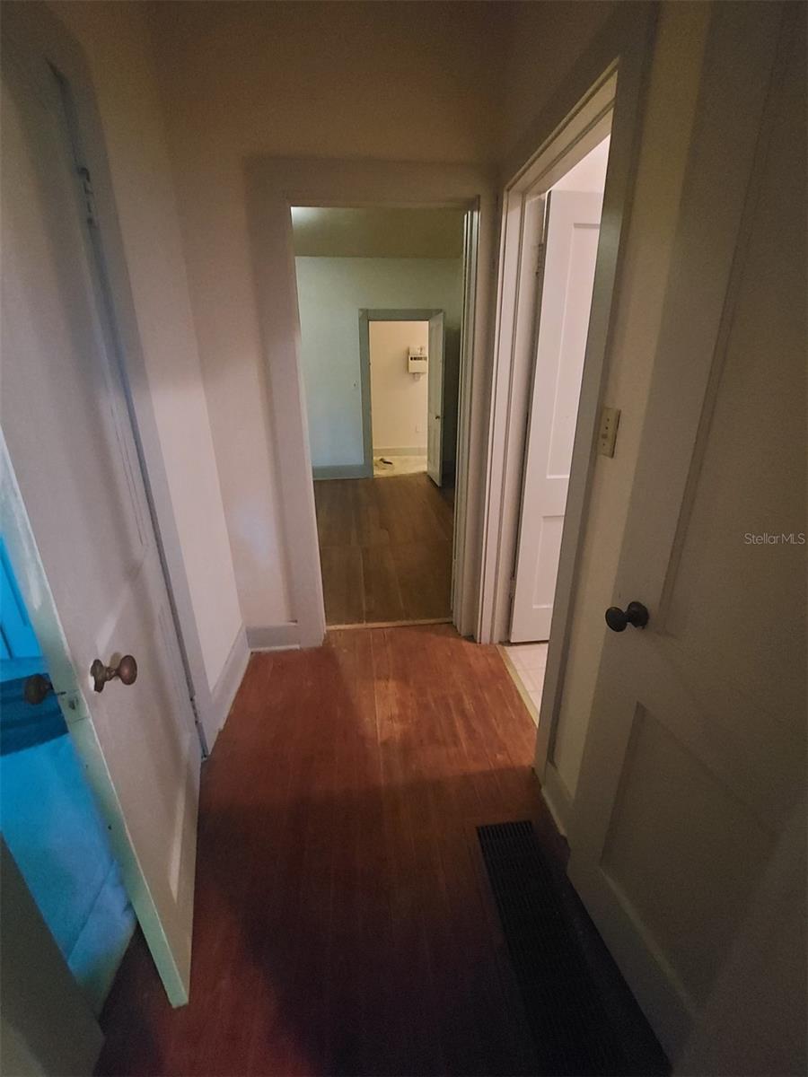 Image 33 of 58 For 251 Blue Lake Avenue