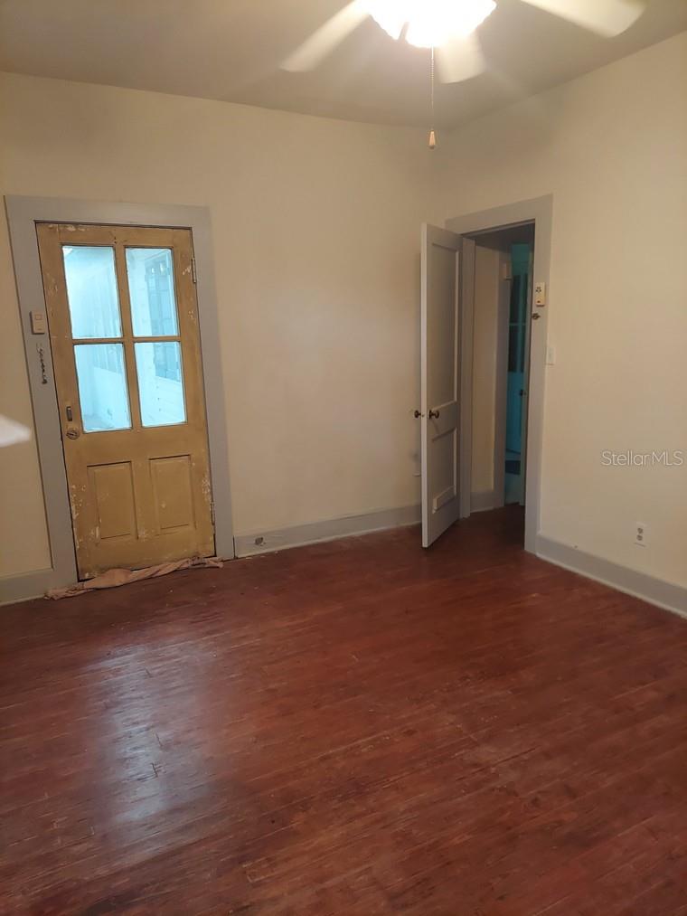 Image 34 of 58 For 251 Blue Lake Avenue