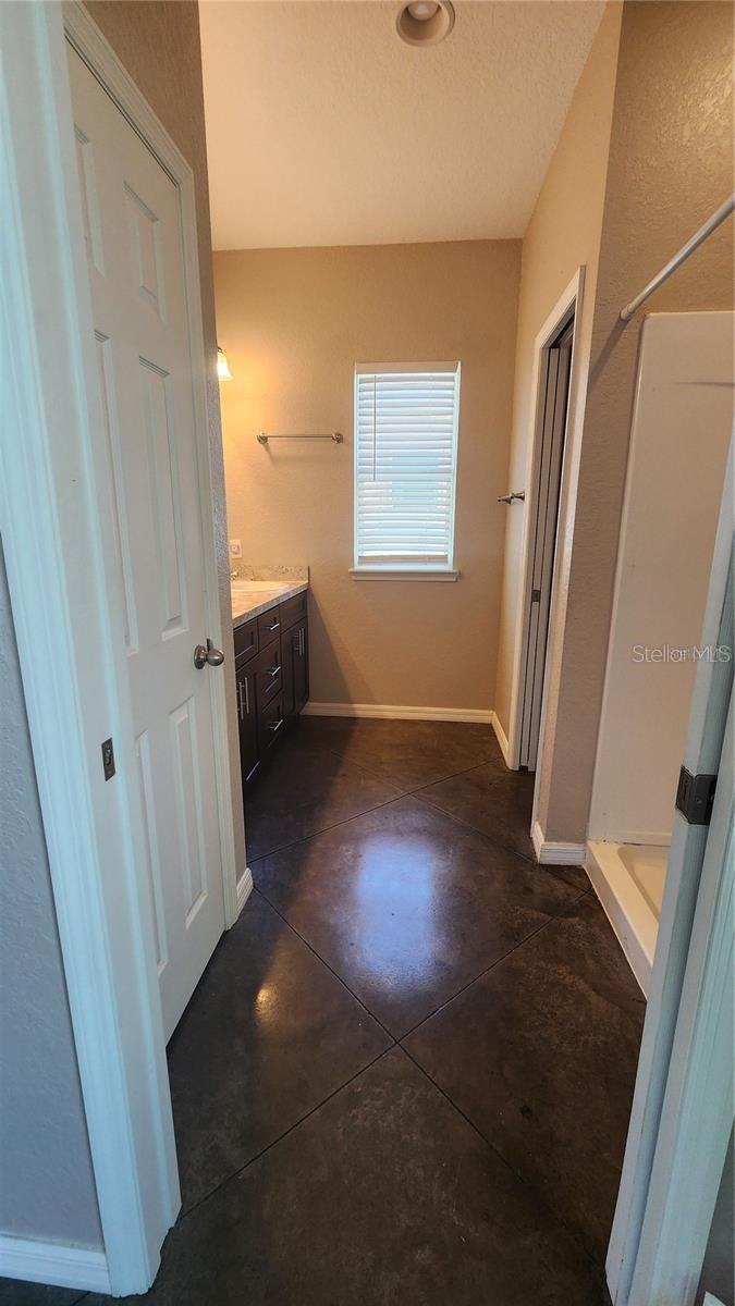 Image 4 of 9 For 2924 Whispering Trails Drive