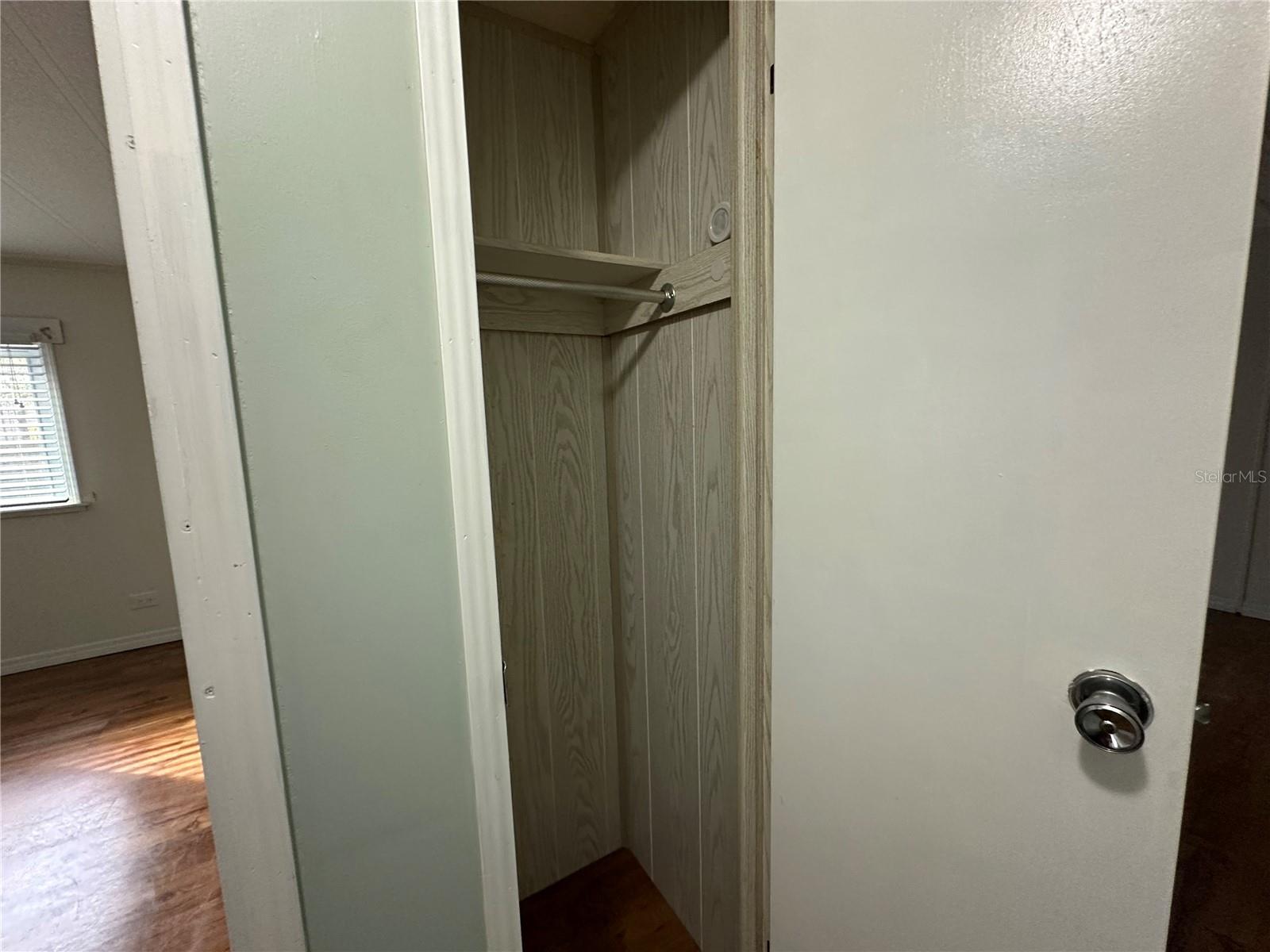 Image 18 of 37 For 24007 River Road