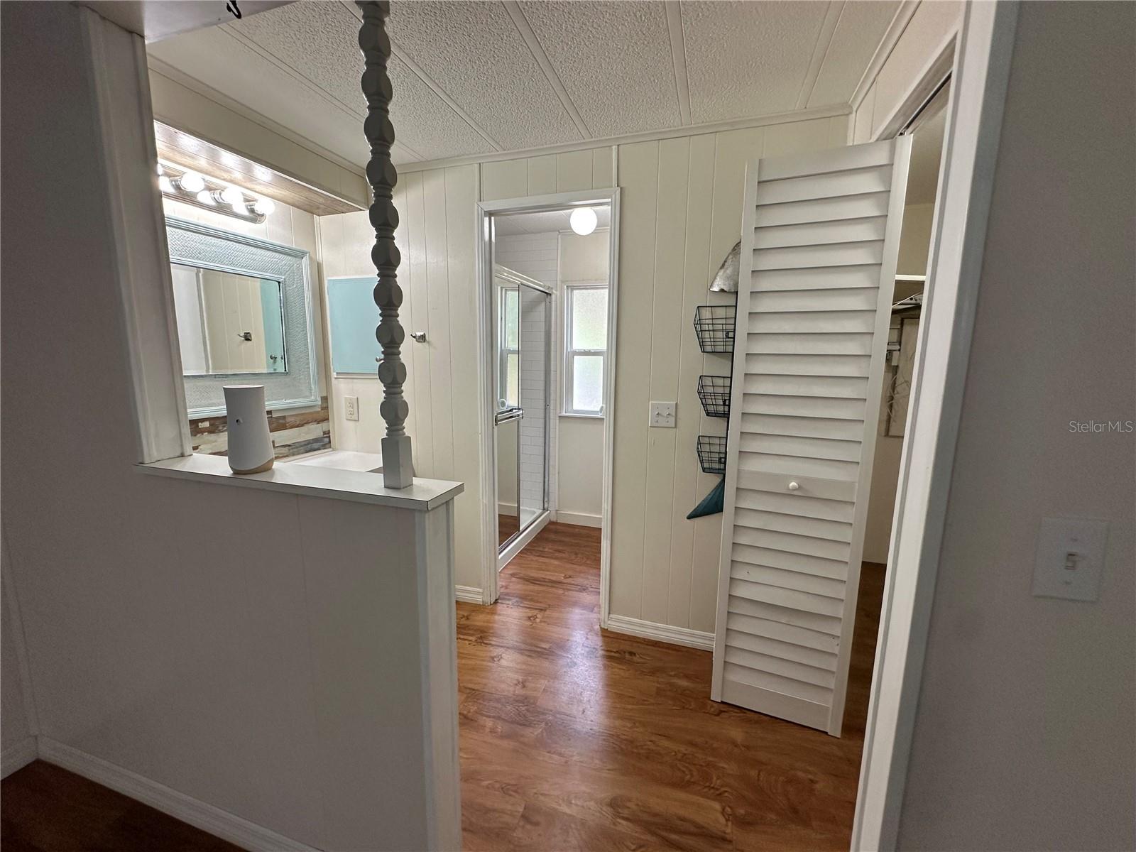 Image 20 of 37 For 24007 River Road