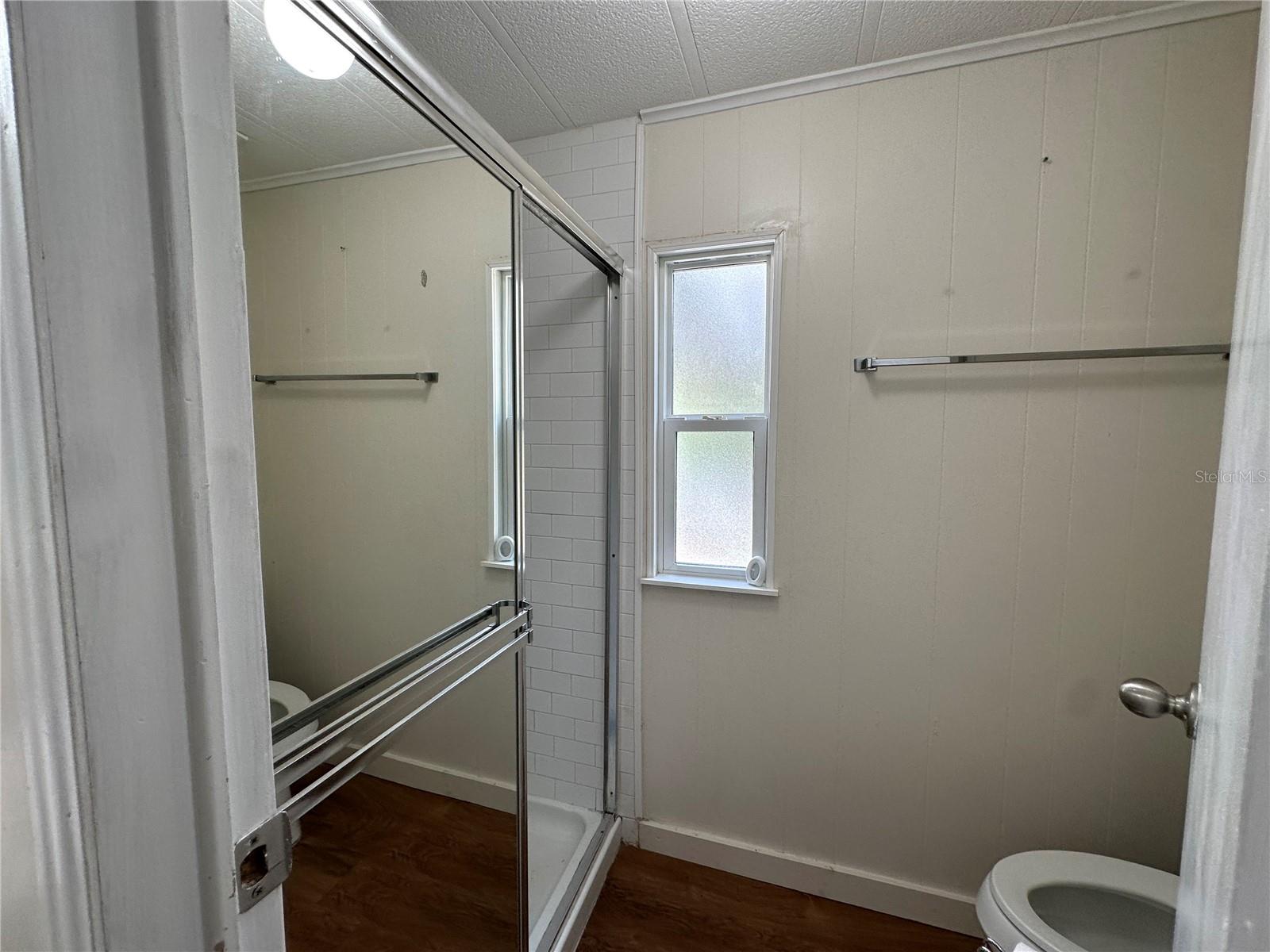 Image 22 of 37 For 24007 River Road