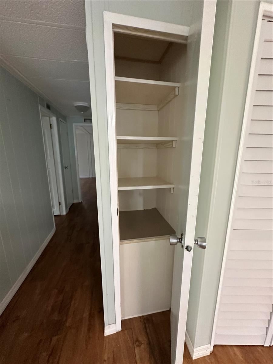 Image 17 of 36 For 24007 River Road