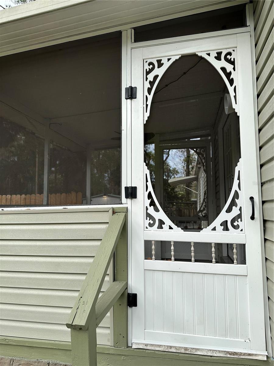 Image 27 of 36 For 24007 River Road