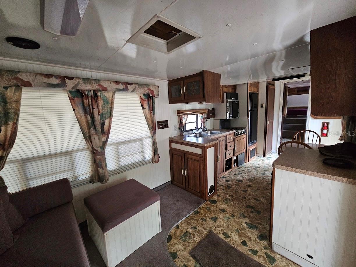 Image 3 of 27 For 804 Shell Harbor Road