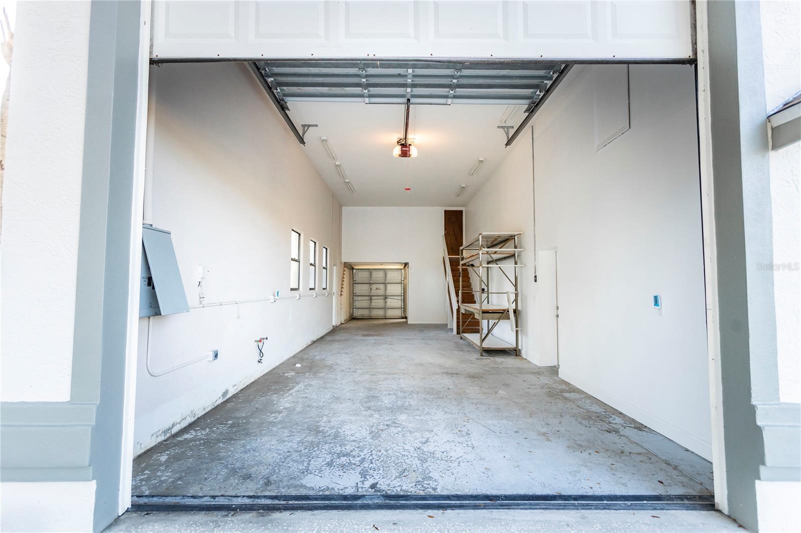 Image 20 of 27 For 6112 Silver Oaks Drive