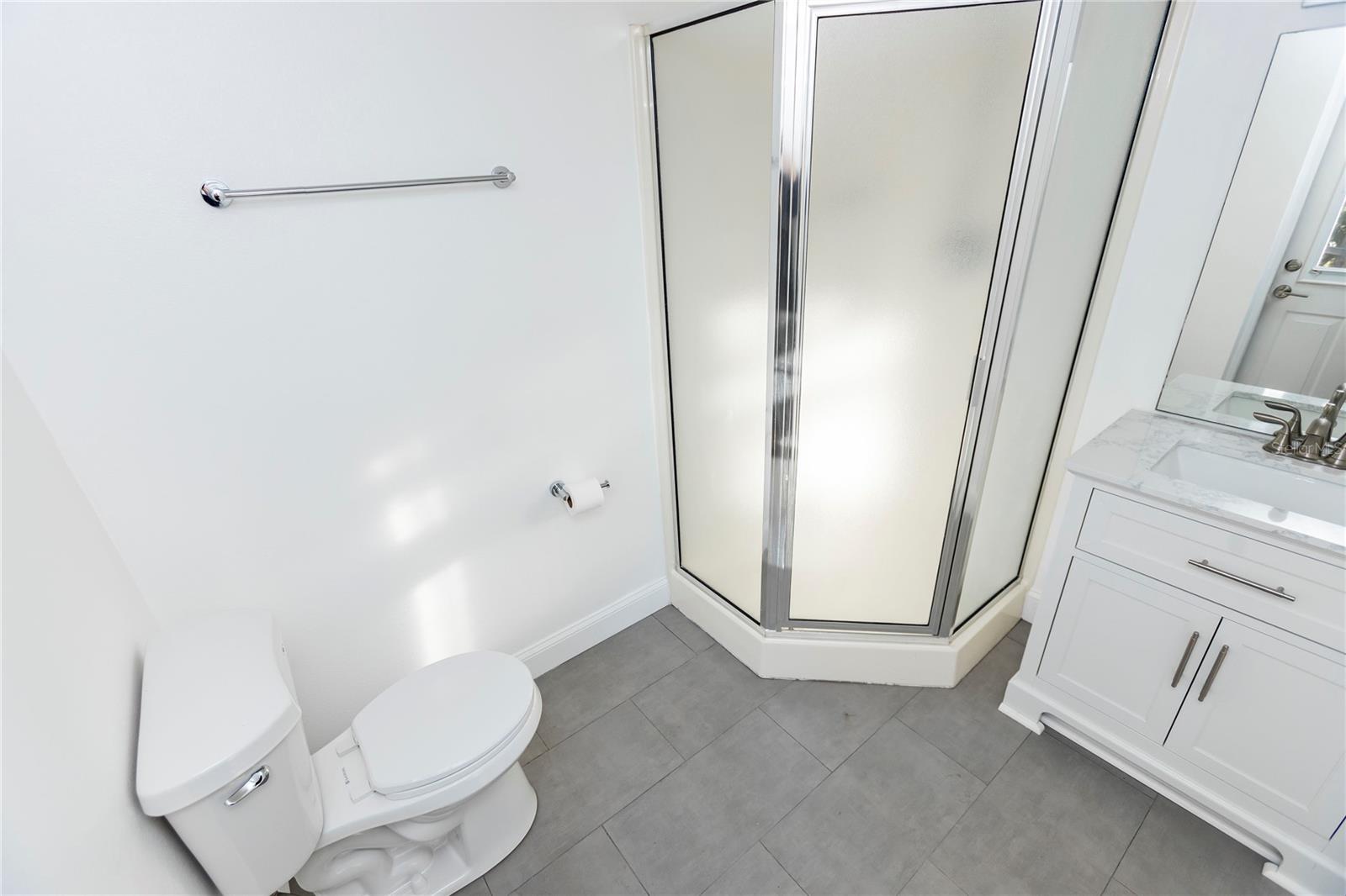 Image 22 of 27 For 6112 Silver Oaks Drive