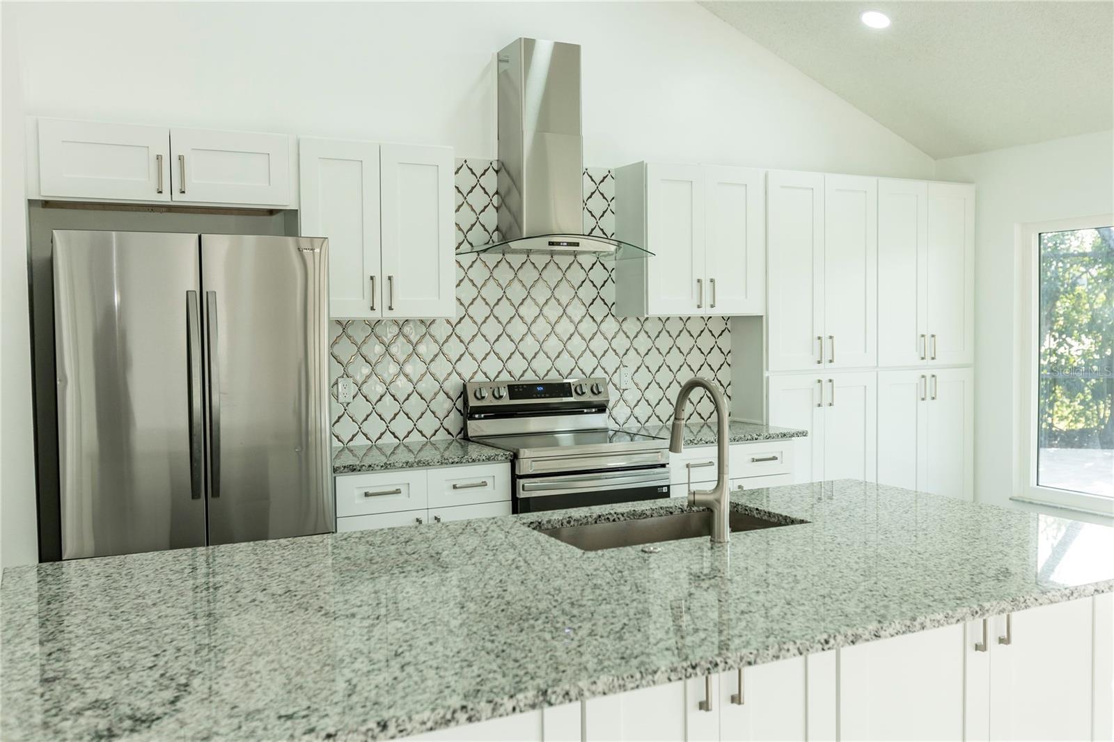 Image 9 of 27 For 6112 Silver Oaks Drive