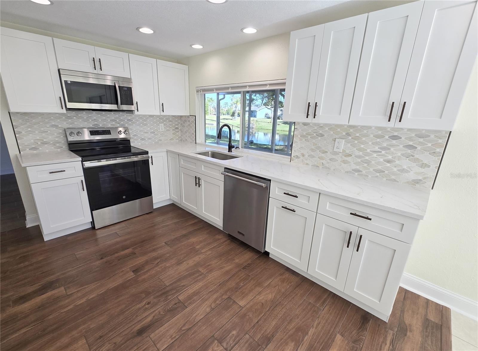 Image 4 of 41 For 3604 Delta Place