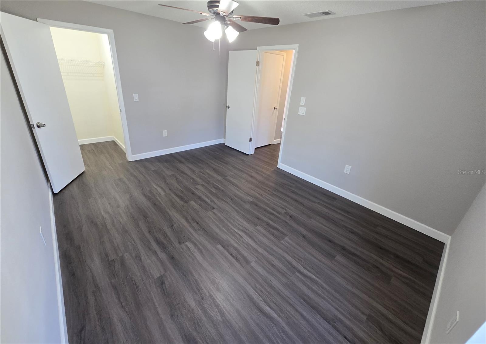 Image 8 of 39 For 7415 Chairman Court