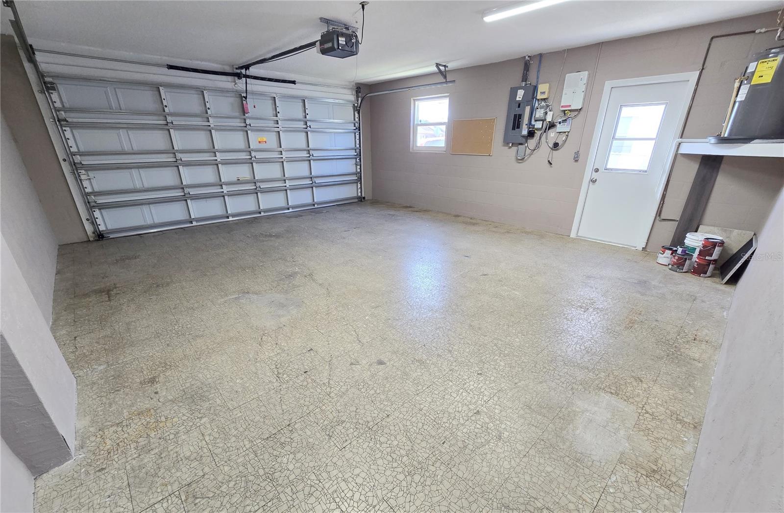 Image 9 of 39 For 7415 Chairman Court