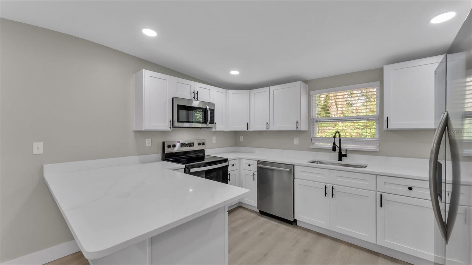 Image 12 of 29 For 2211 Azalea Court