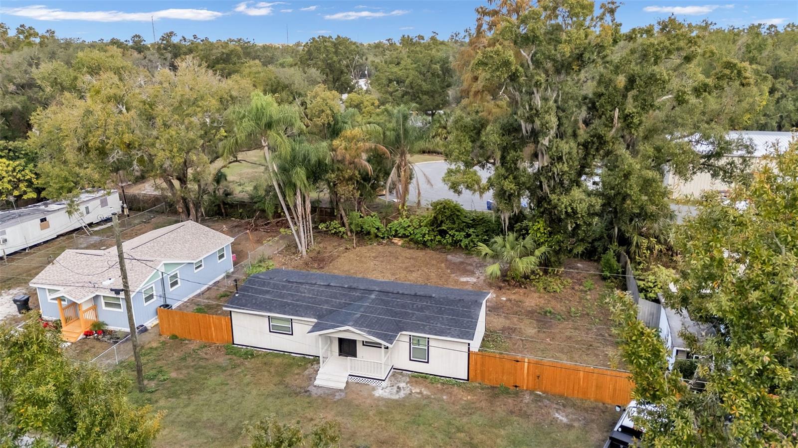 Image 27 of 29 For 2211 Azalea Court