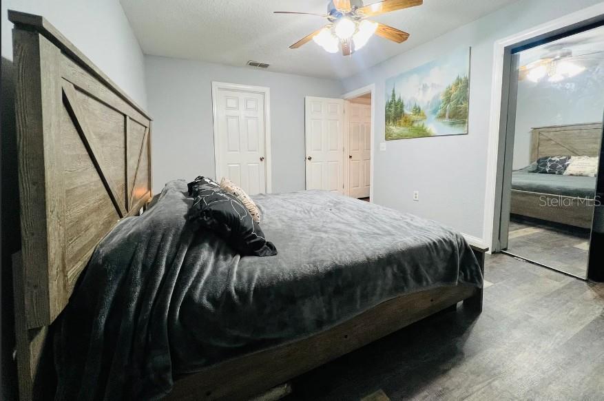 Image 7 of 14 For 22162 Birr Court