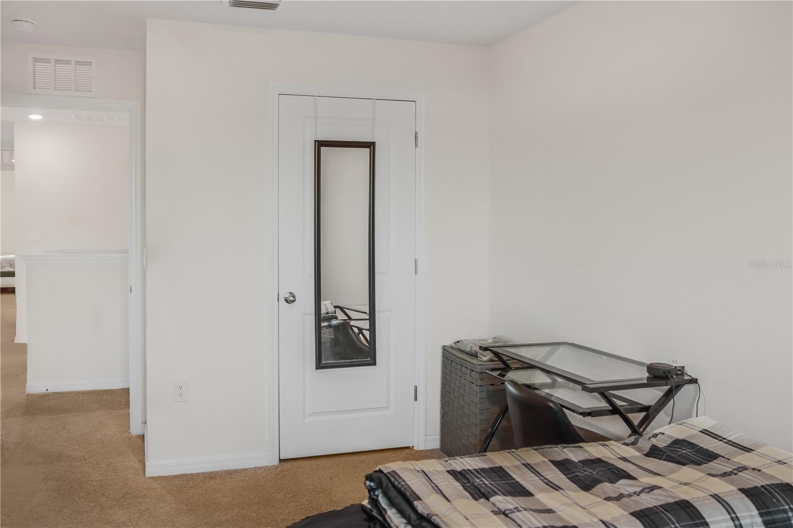 Image 15 of 29 For 16820 Delia Street