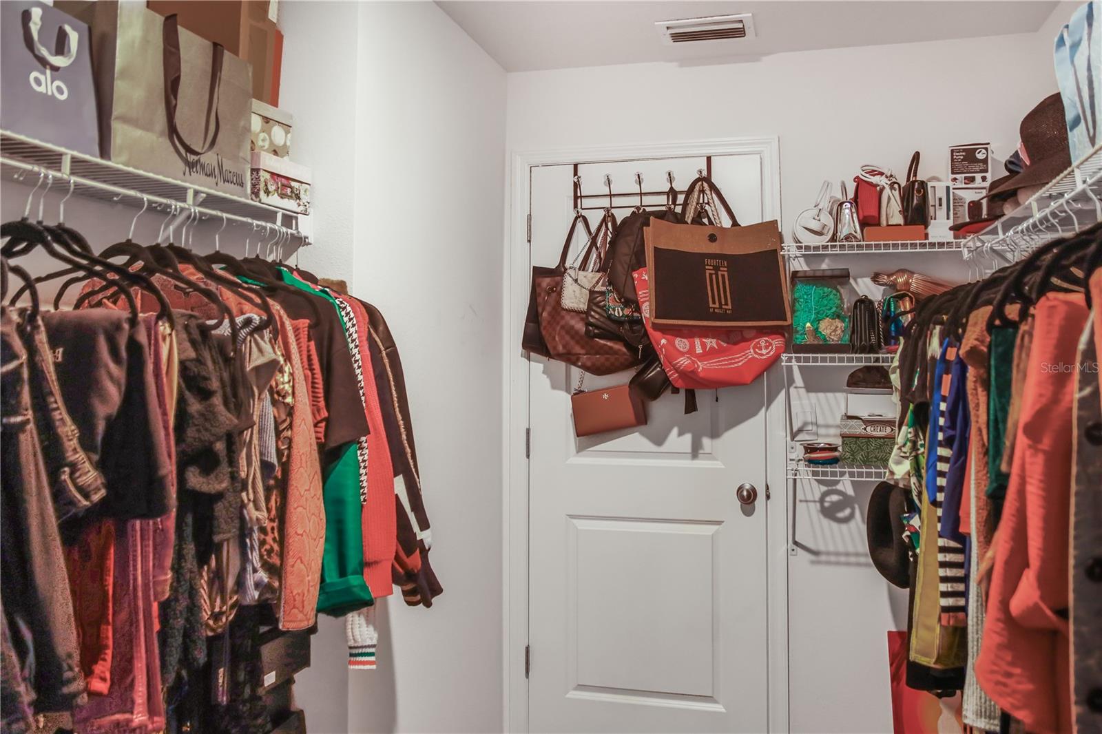 Image 25 of 29 For 16820 Delia Street