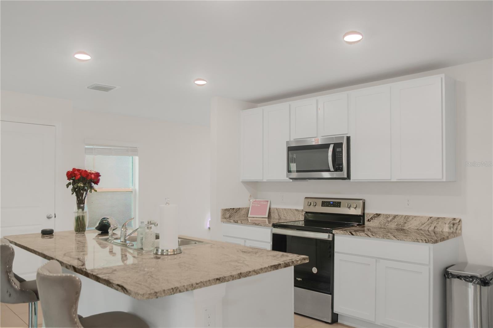 Image 9 of 29 For 16820 Delia Street