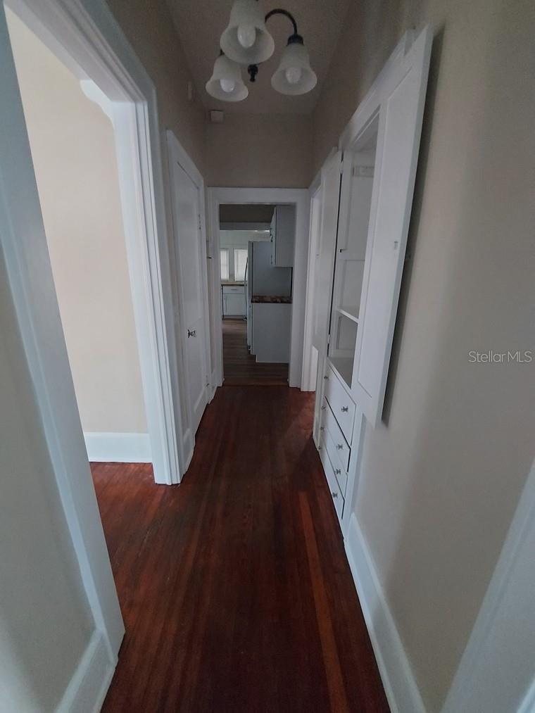 Image 18 of 24 For 616 Howry Avenue