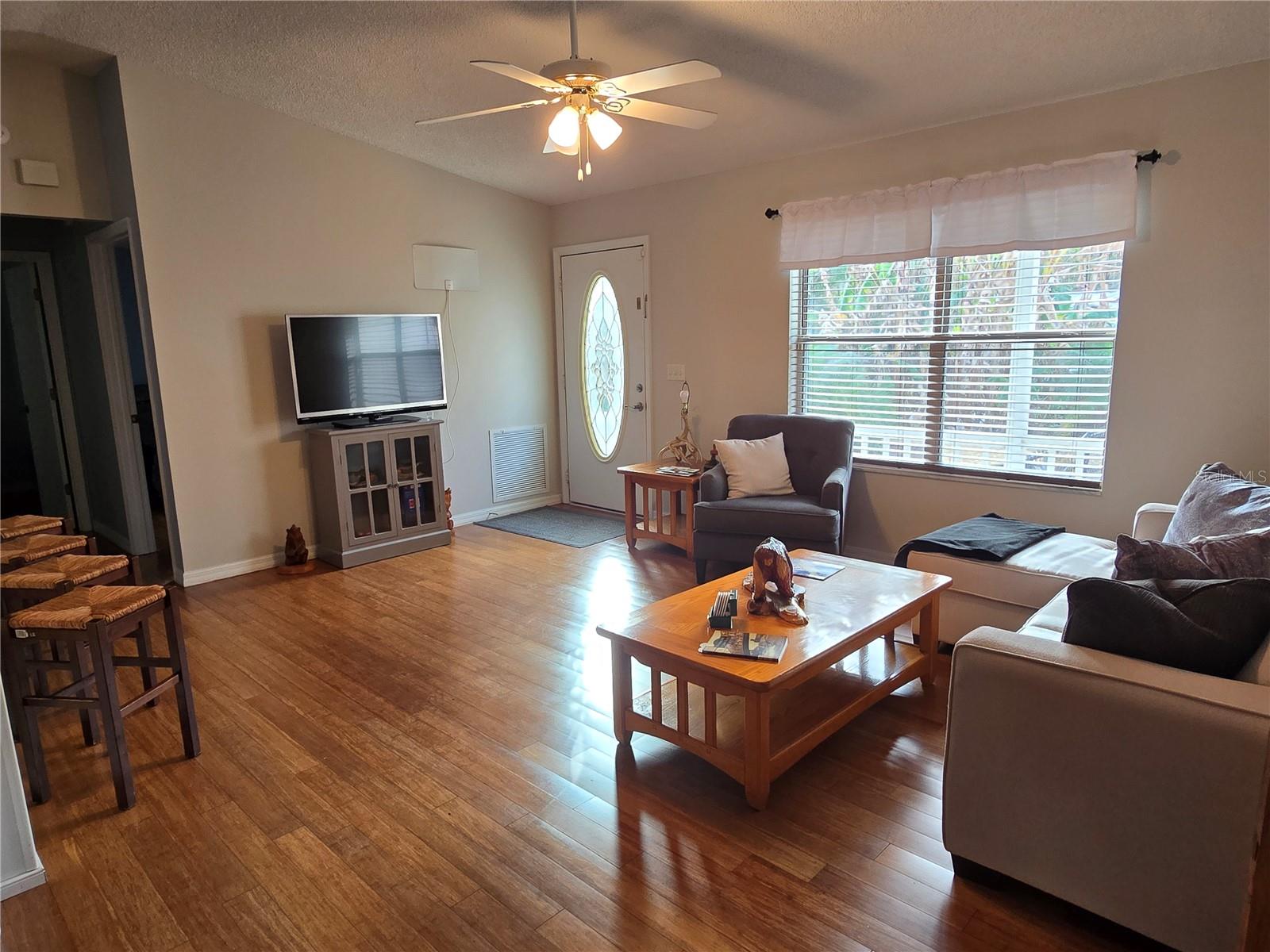 Image 5 of 18 For 24521 Alligator Road