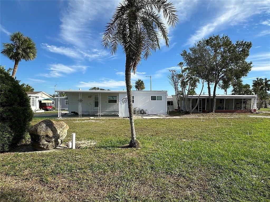 Image 3 of 6 For 4851 Gandy Boulevard B5l37