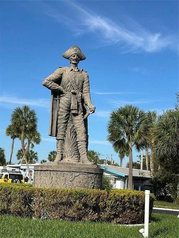 Image 5 of 6 For 4851 Gandy Boulevard B5l37