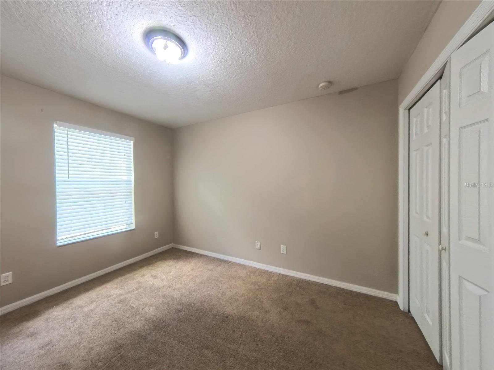 Image 16 of 18 For 215 Glowing Peace Lane 86