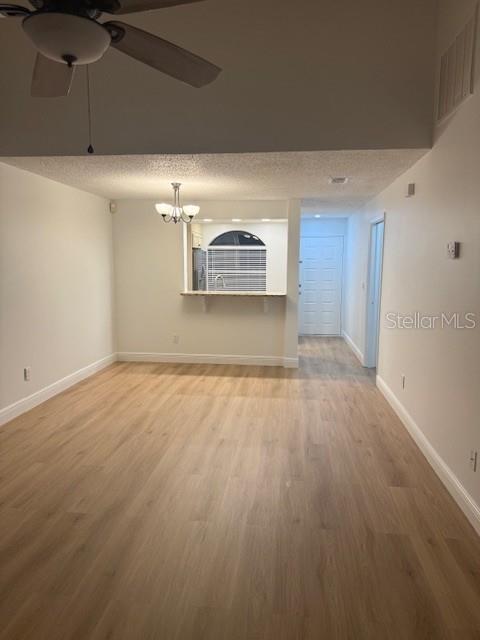 Image 10 of 33 For 25307 Northlake Drive 307