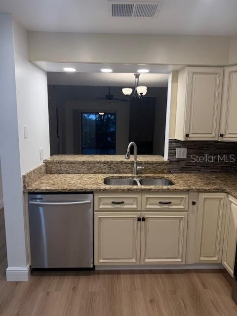 Image 11 of 33 For 25307 Northlake Drive 307