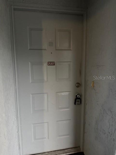 Image 28 of 33 For 25307 Northlake Drive 307