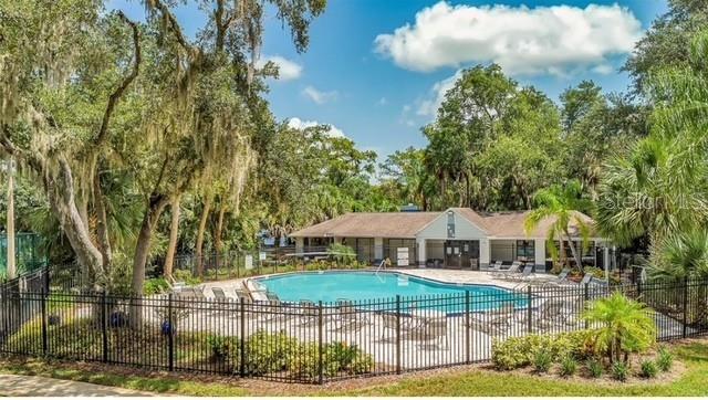 Image 29 of 33 For 25307 Northlake Drive 307