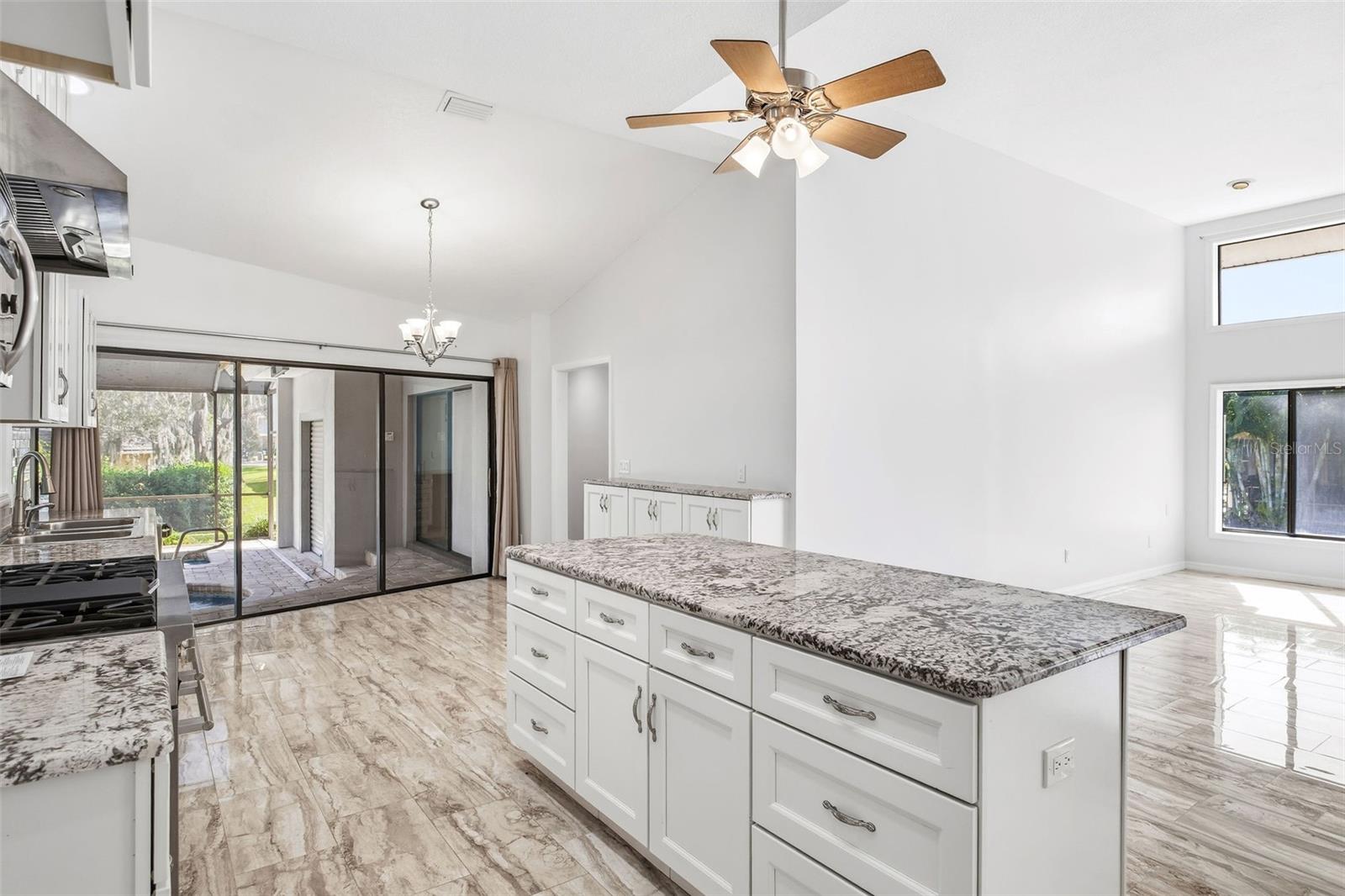 Image 6 of 48 For 365 Spaulding Cove