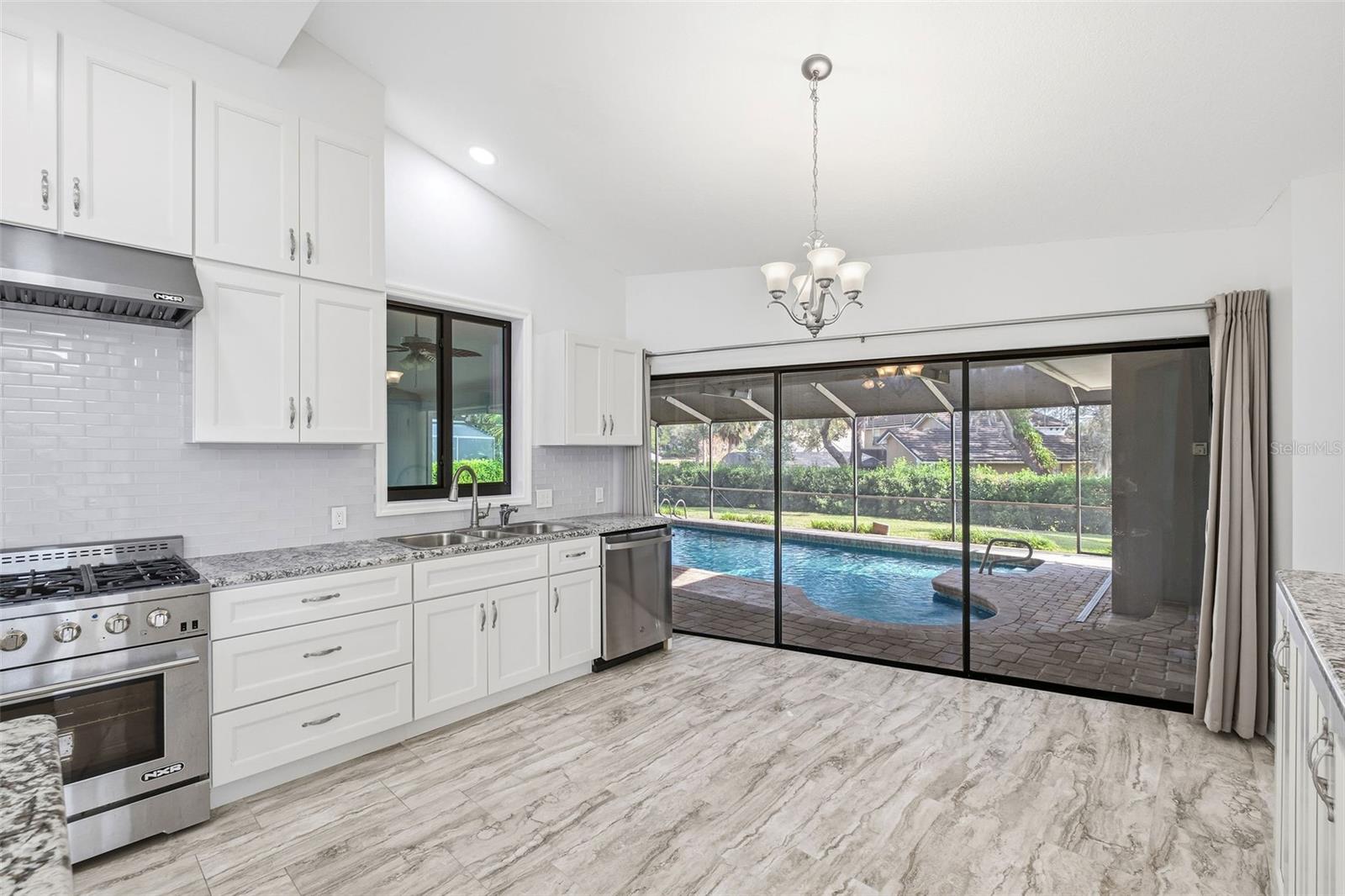 Image 8 of 48 For 365 Spaulding Cove