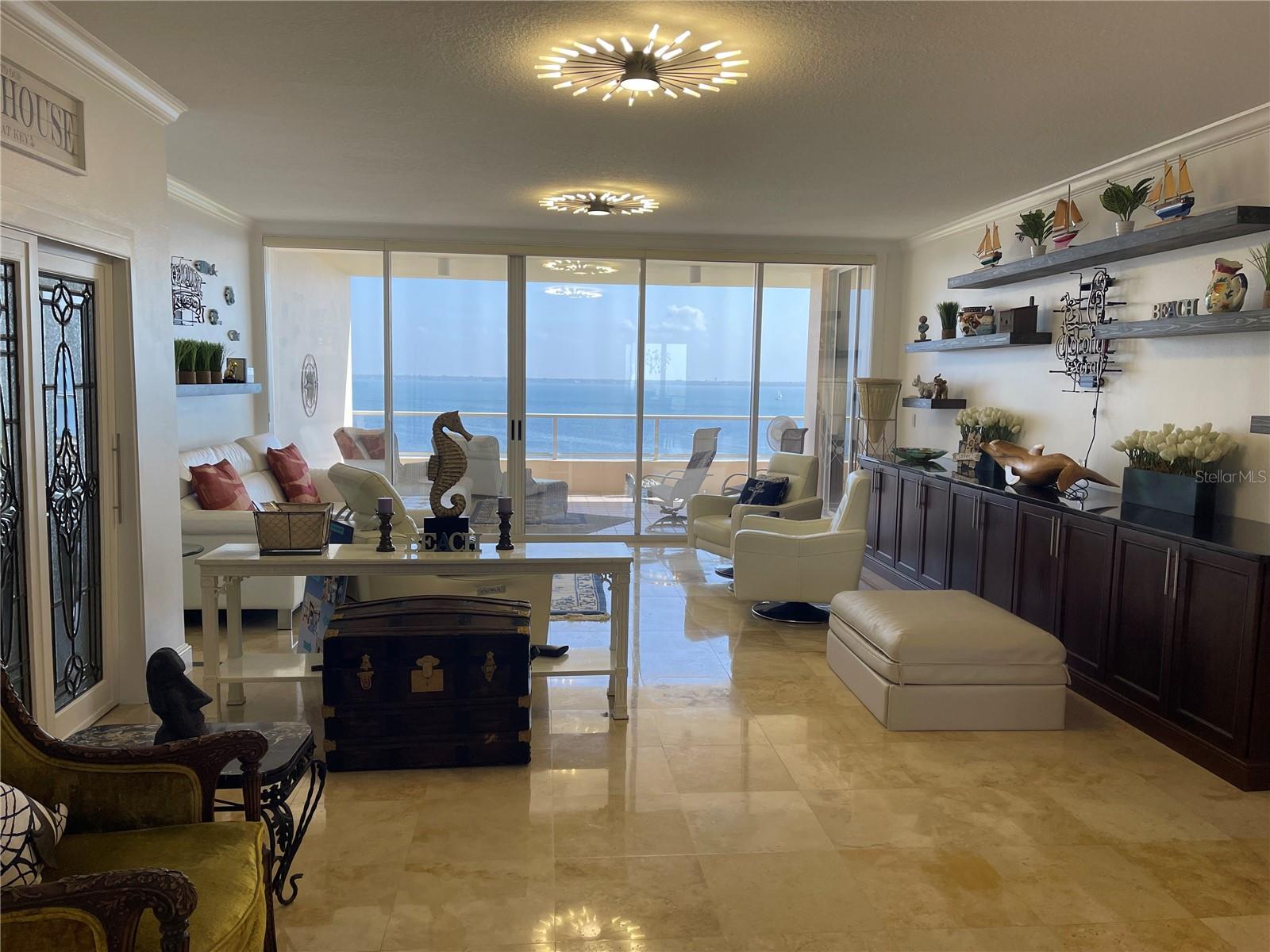 Listing photo id 8 for 3060 Grand Bay Boulevard 174