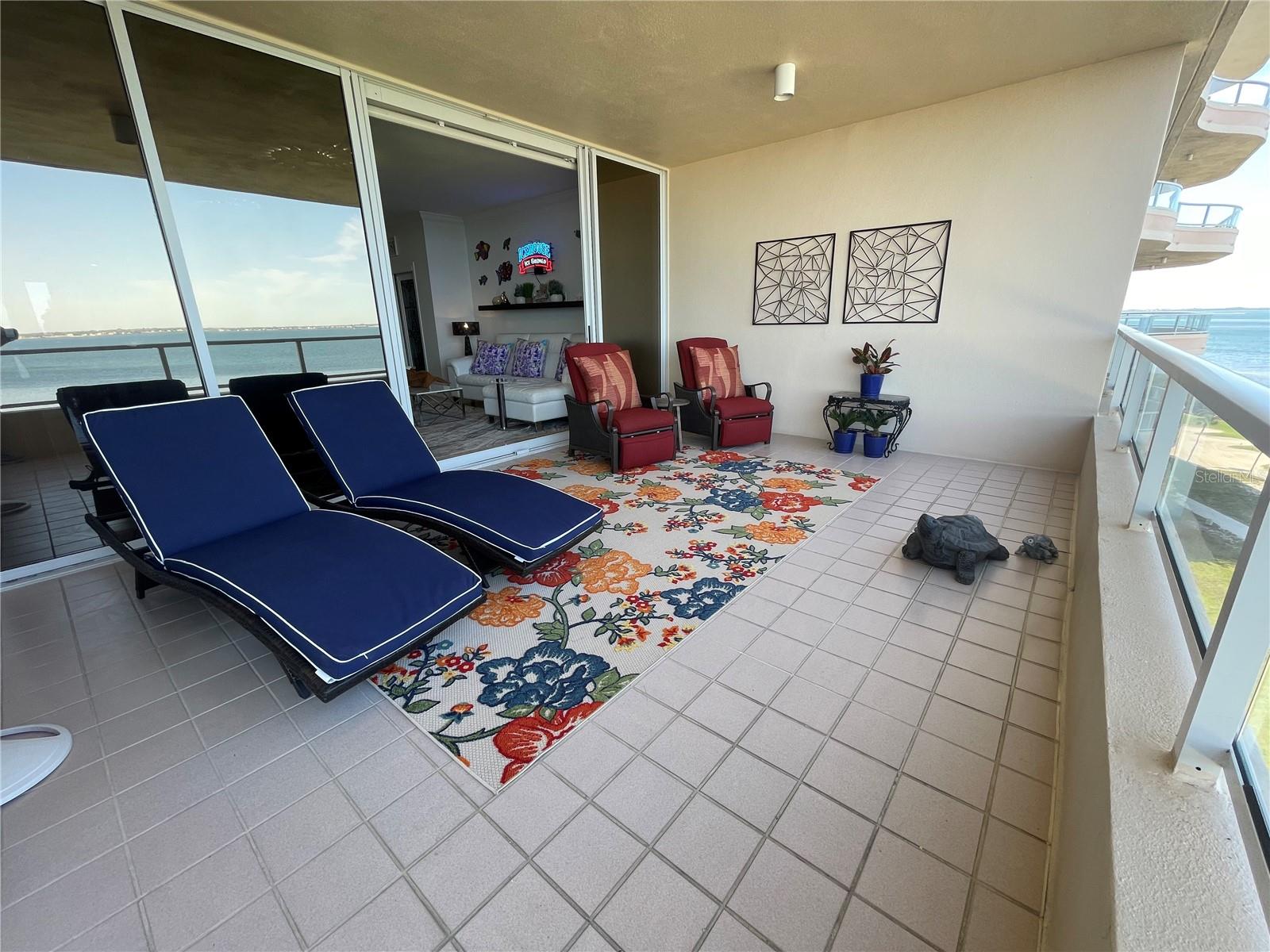 Listing photo id 10 for 3060 Grand Bay Boulevard 174