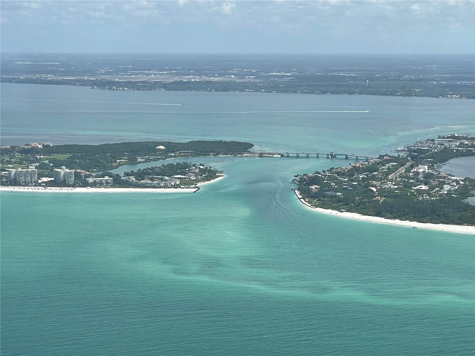 Listing photo id 46 for 3060 Grand Bay Boulevard 174