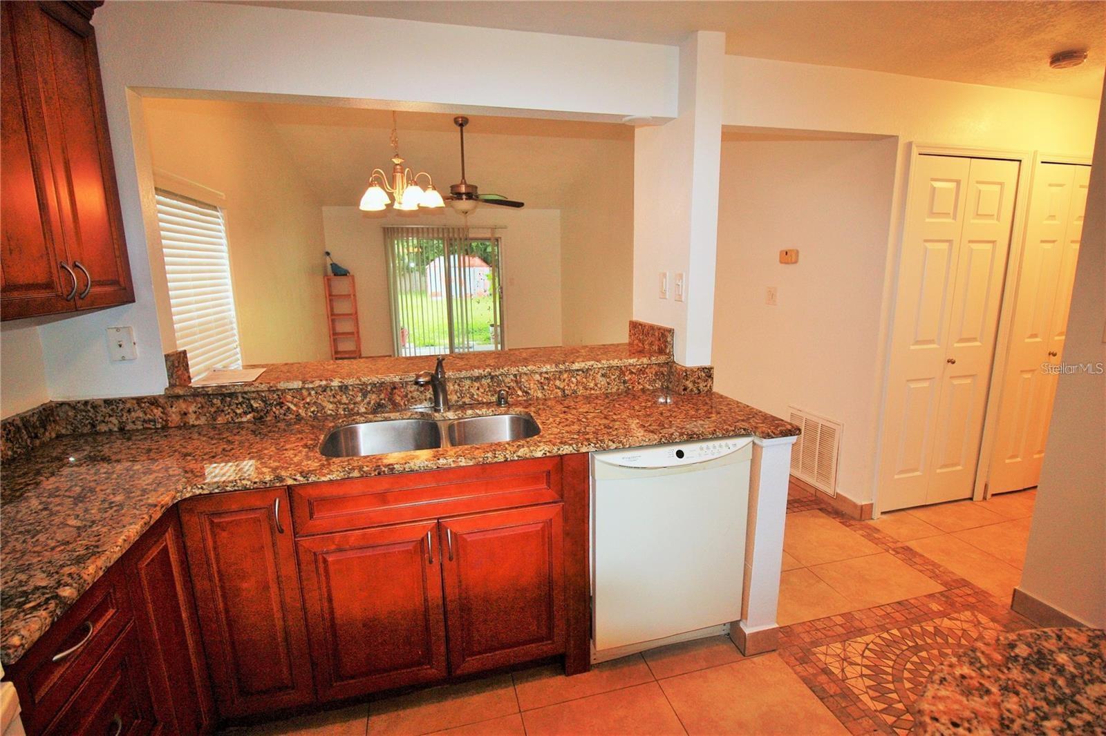 Image 5 of 20 For 2707 Mayer Street