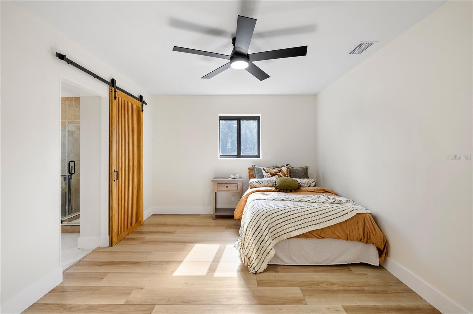 Image 21 of 58 For 4412 Trilby Avenue