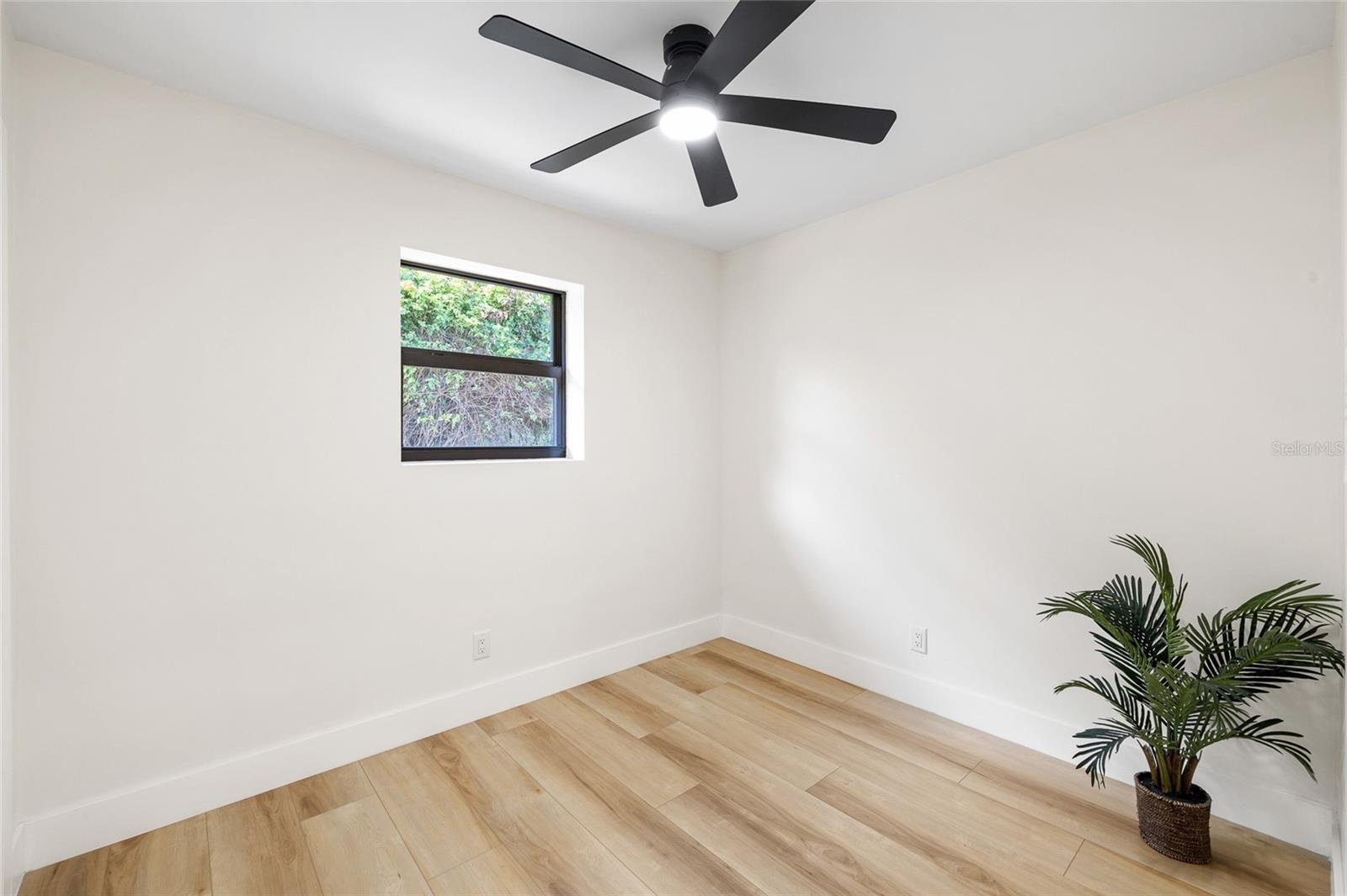 Image 31 of 58 For 4412 Trilby Avenue