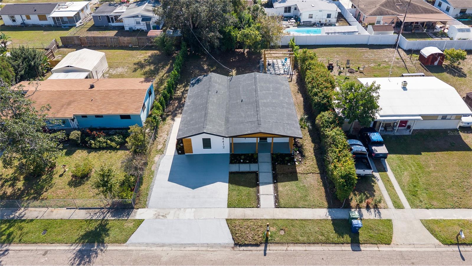 Image 43 of 58 For 4412 Trilby Avenue