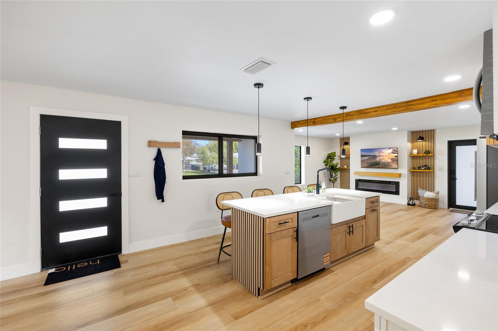 Image 5 of 58 For 4412 Trilby Avenue