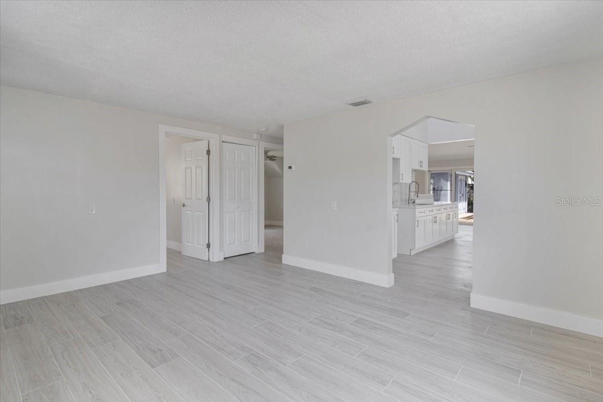 Image 15 of 42 For 2728 58th Street S