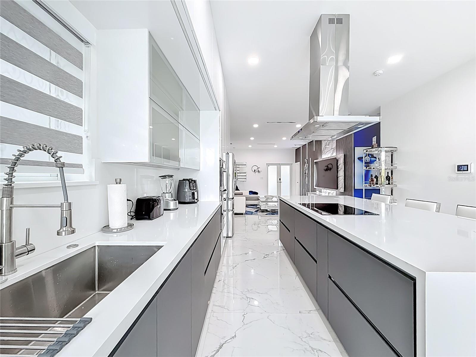 Image 16 of 57 For 2356 11th Street