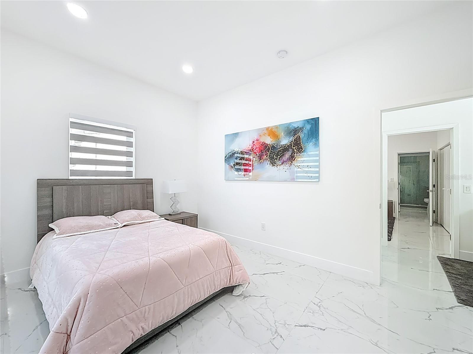 Image 20 of 57 For 2356 11th Street