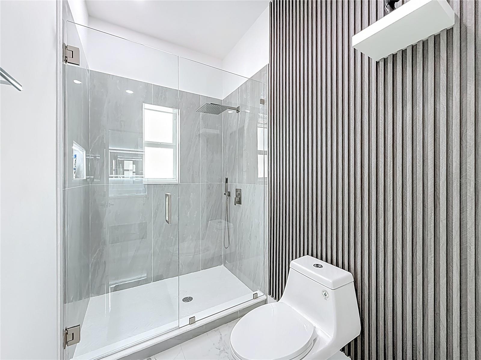 Image 27 of 57 For 2356 11th Street