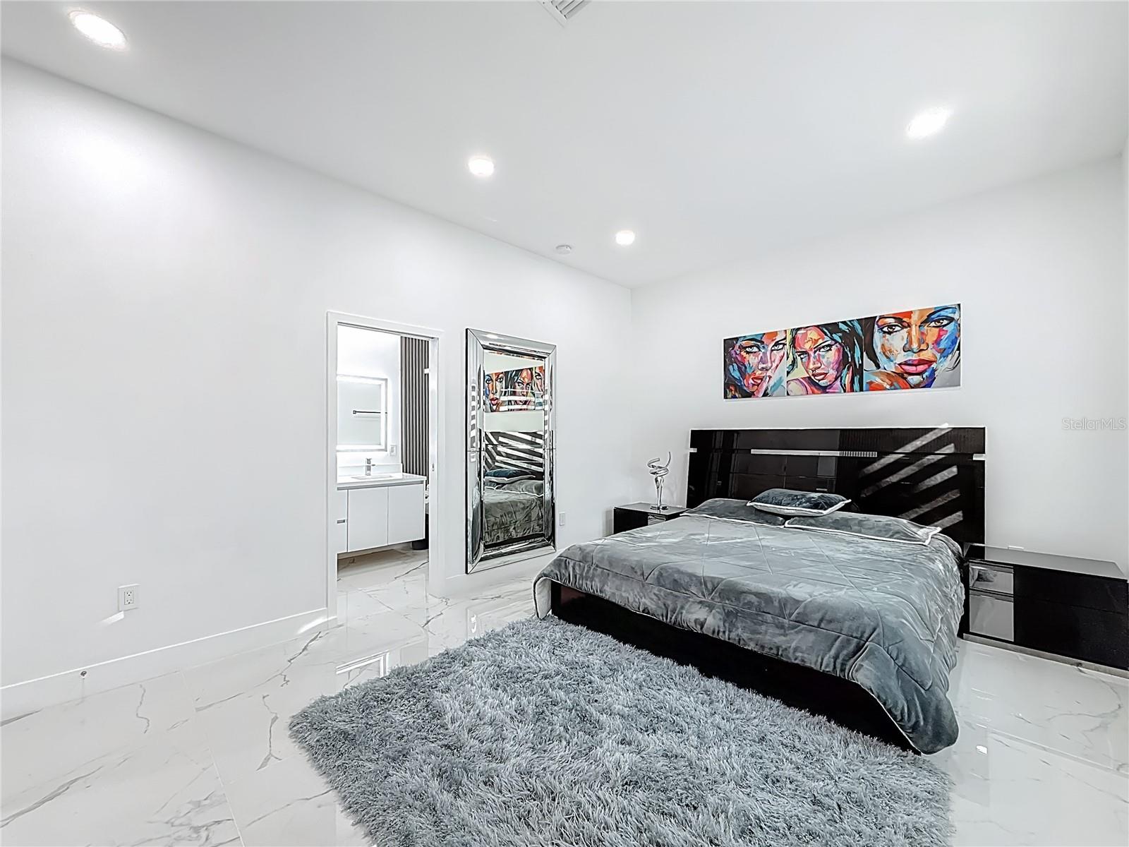 Image 29 of 57 For 2356 11th Street