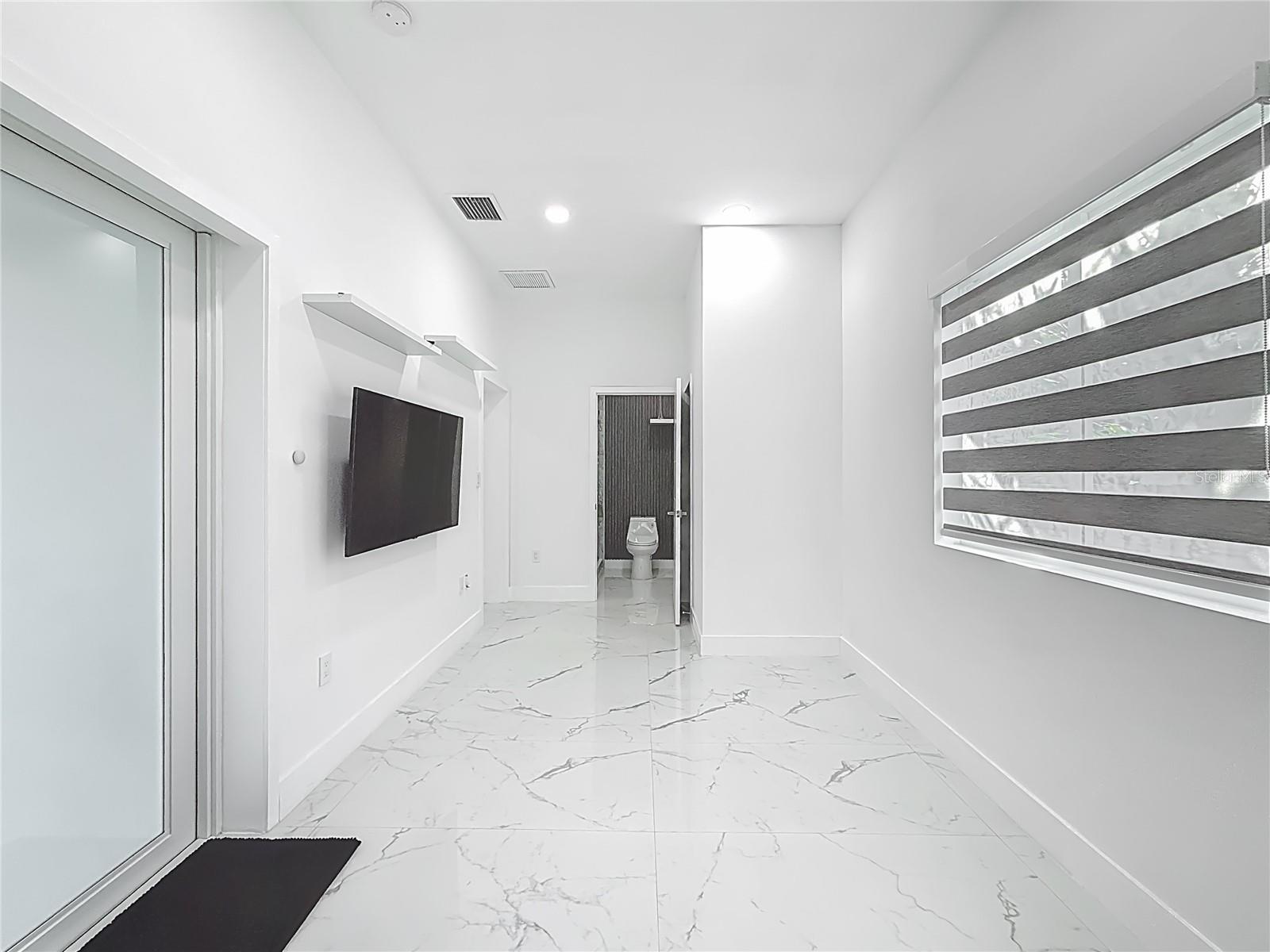 Image 40 of 57 For 2356 11th Street