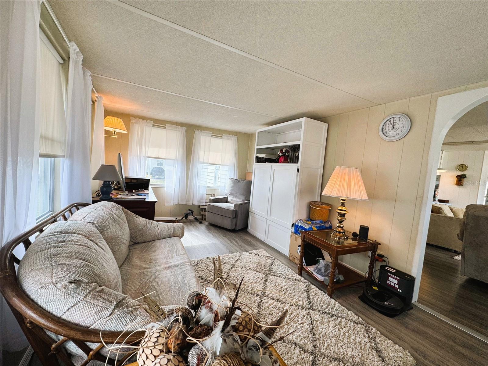 Image 16 of 38 For 407 Palo Verde Drive