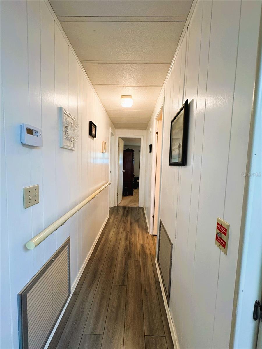 Image 18 of 38 For 407 Palo Verde Drive